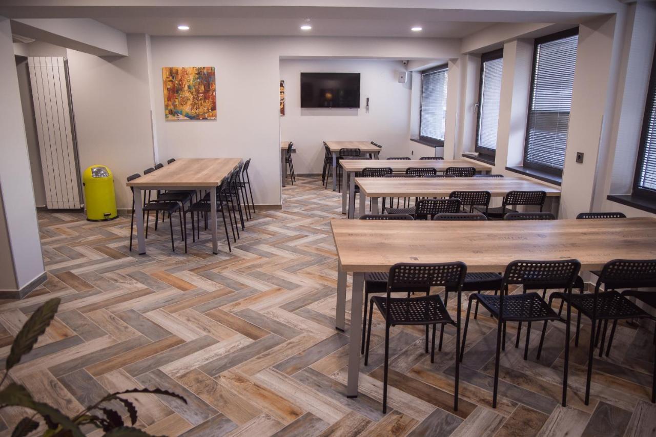 Dorm Bg Pet-Friendly Aparthotel スタラ・ザゴラ エクステリア 写真