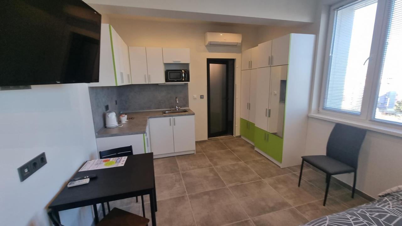 Dorm Bg Pet-Friendly Aparthotel スタラ・ザゴラ エクステリア 写真